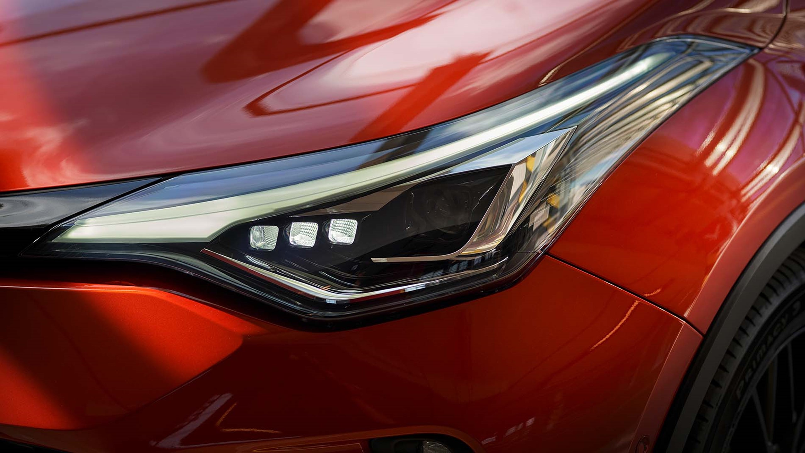 Toyota C HR Galleri 1900X1069 7