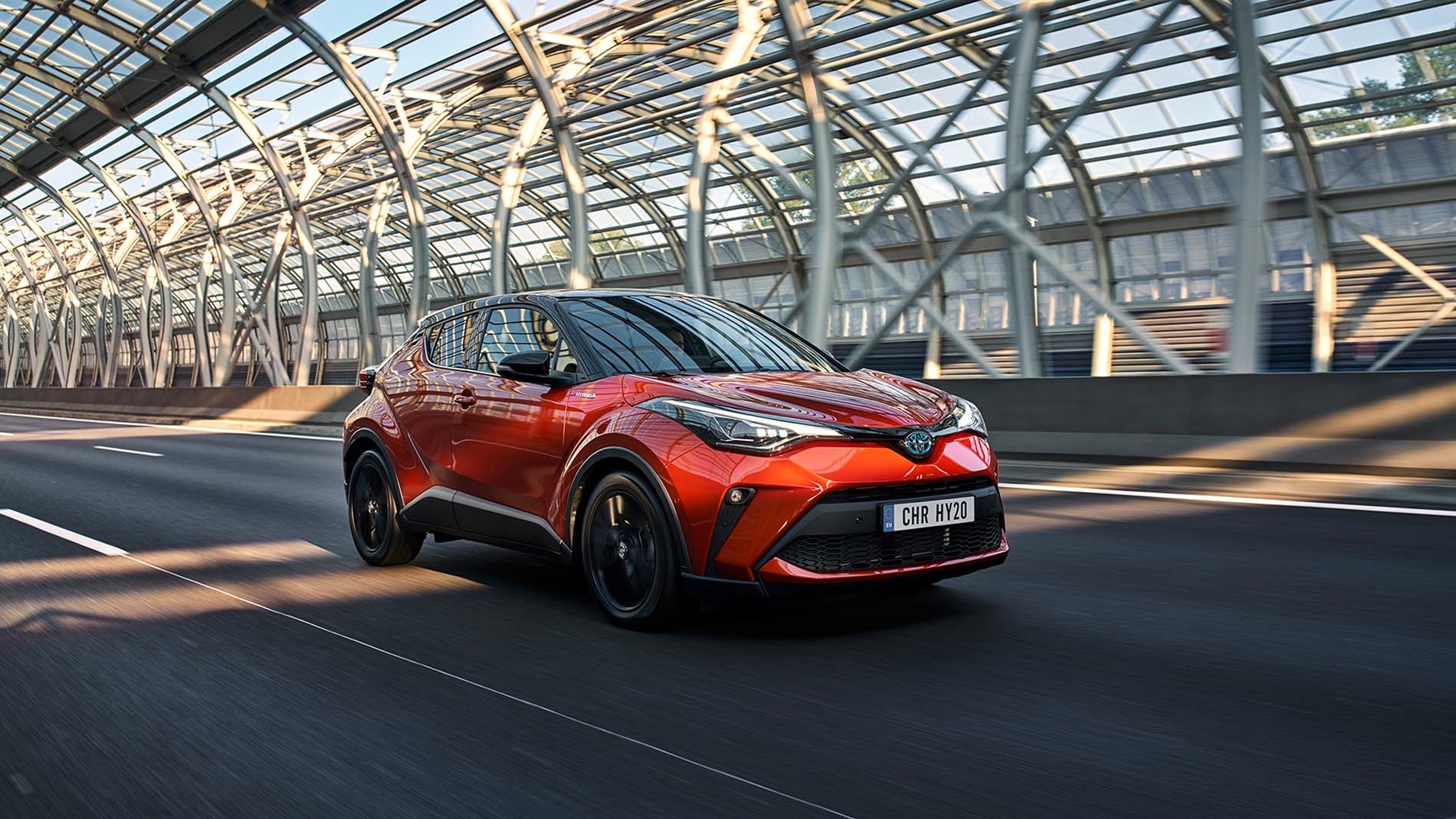 Toyota C HR Galleri 1900X1069 5