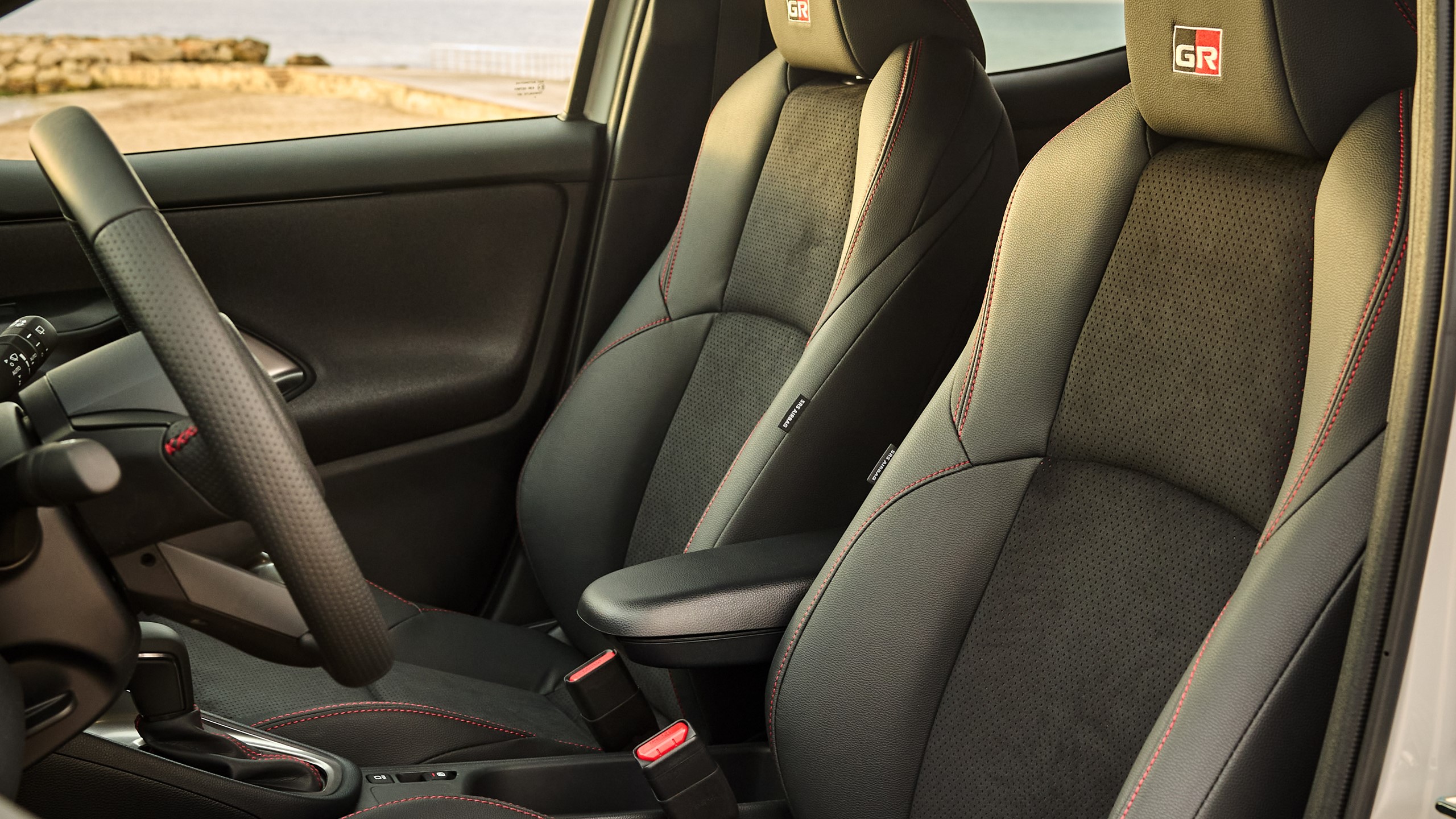 2024-yaris-grs-dpl-ext-det-high008.jpg